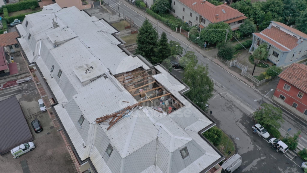 FAVRIA - Nubifragio, tre famiglie evacuate. Duemila metri quadri di serre completamente distrutte - FOTO